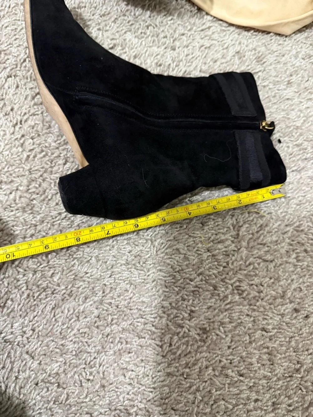 Gucci Black Suede  Boots with Gold GG buckles - Picture 13 of 13